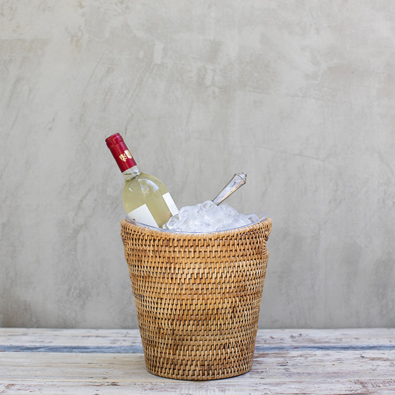 Hielera Champaña con Base Acrílica – Ratán