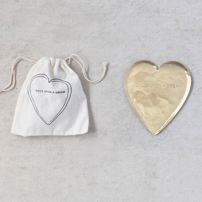 Corazón Dorado – Plato de Latón Martillado