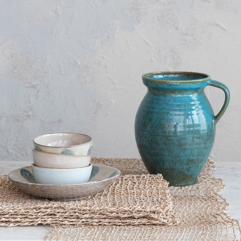 Jarra de Gres Azul con Asa – Decoración y Uso Diario