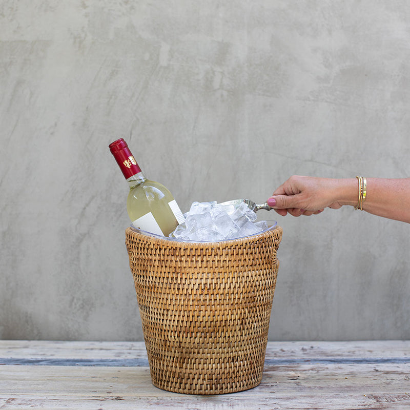 Hielera Champaña con Base Acrílica – Ratán